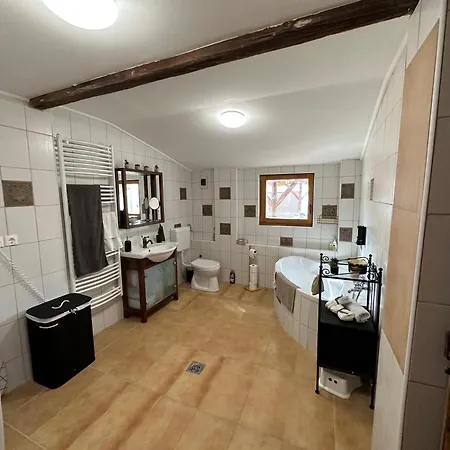 Szazholdas Pagony Vendeghaz Apartmán *